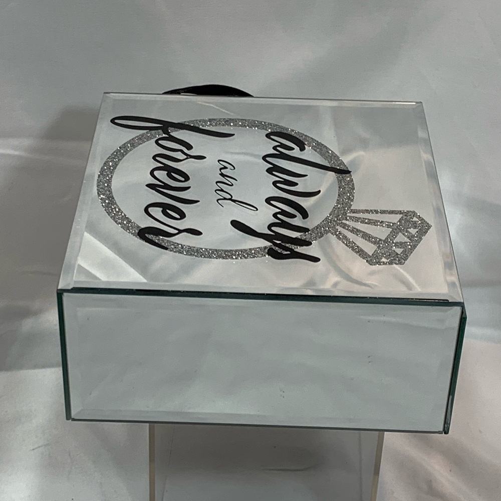 NWOT “Always and Forever” Mirrored Jewelry/Trinket Box - Picture 5 of 7